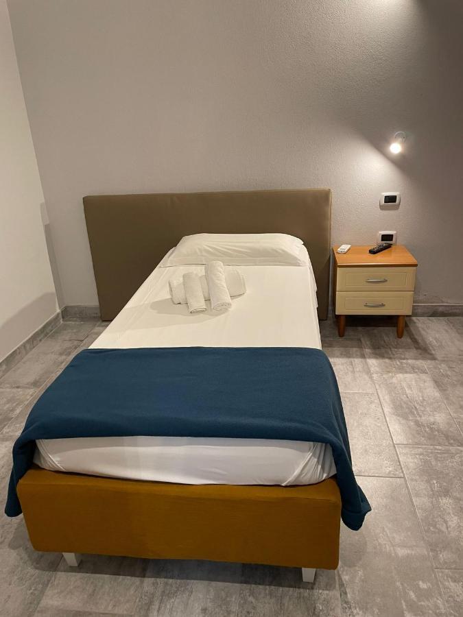 Casa Camere Pistis Assemini Kültér fotó